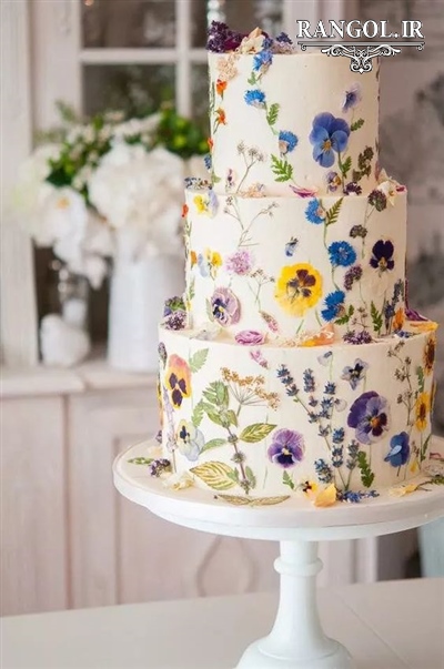 مدل تزیین کیک عقد عروسی بله برون گل طبیعی