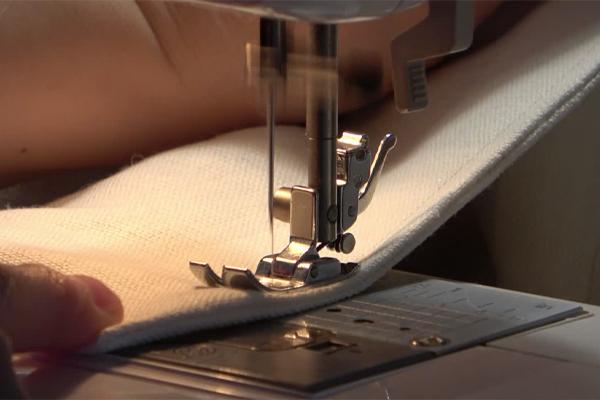 تبلیغات خیاطی بانوان برای لباس‌های مجلسی و مناسبتی