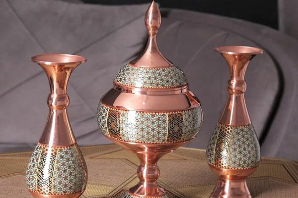 ایده‌های شیک برای دکوری روی میز عسلی؛ چیدمان جذاب پذیرایی