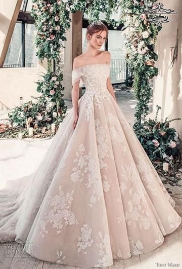 نکات خرید و دوخت لباس عروس جدید شیک 2019