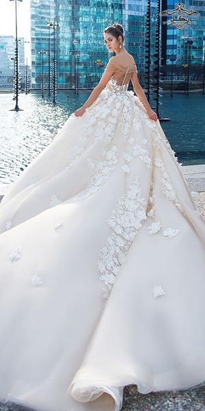  مدل لباس عروس با تزیین شکوفه و گل برجسته 