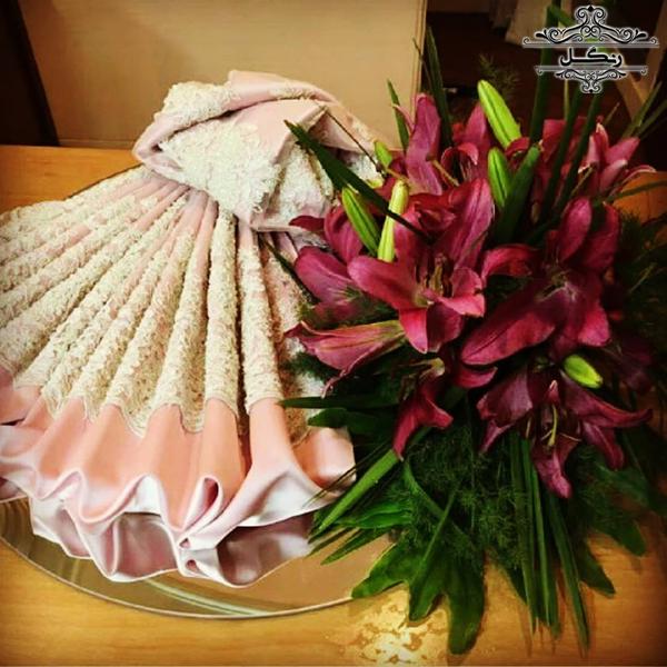 مدل تزیین پارچه و خلعتی عروس داماد بله برون و هدیه