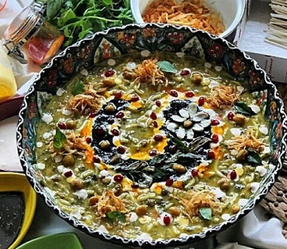 تزیین آش رشته مجلسی نذری افطار