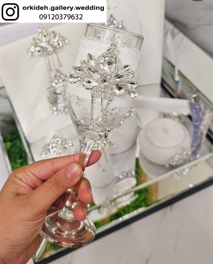 مرکز تزیین بله برون تزیین عقد ست هدیه بله برون نامزدی عروس دیزاین بله برون