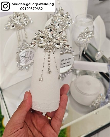 مرکز تزیین بله برون تزیین عقد ست هدیه بله برون نامزدی عروس دیزاین بله برون