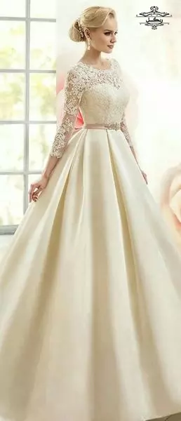 مدل لباس عروس با یقه بسته و پوشیده 