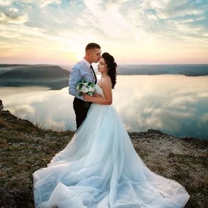 انتخاب آتلیه عکاسی فیلمبرداری عروسی | قیمت هزینه بهترین عکاسی عروسی