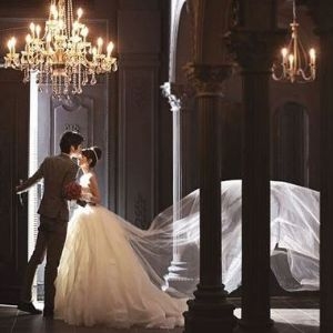 مدل عکاسی عروس داماد در لوکیشن عمارت