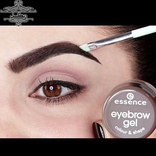 بررسی و تست لوازم آرایش اسنس