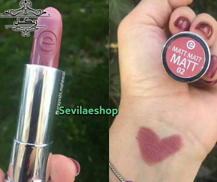 بررسی و تست لوازم آرایش اسنس