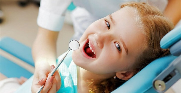 کودک خود را از 6 ماهگی نزد دندانپزشک ببرید