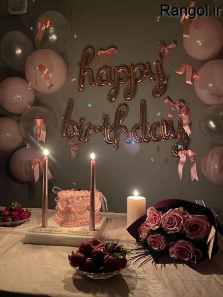 ایده تزیین میز تولد گل شمع کیک تولد تزیین میز لاکچری بادکنک میز تولد ساده شیک