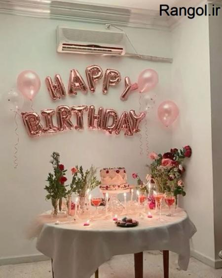 ایده تزیین میز تولد گل شمع کیک تولد تزیین میز لاکچری بادکنک میز تولد ساده شیک