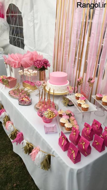 ایده تزیین میز تولد گل شمع کیک تولد تزیین میز لاکچری بادکنک میز تولد ساده شیک