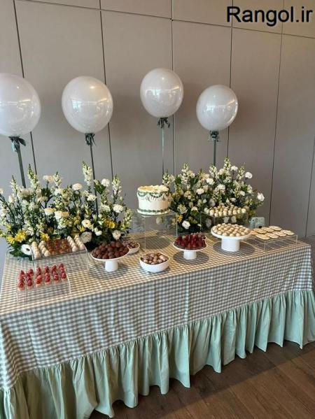 ایده تزیین میز تولد گل شمع کیک تولد تزیین میز لاکچری بادکنک میز تولد ساده شیک