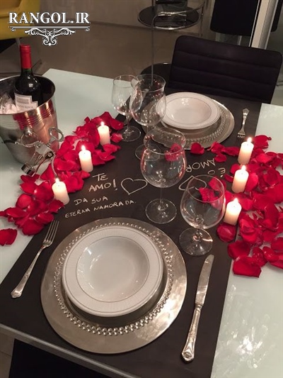 ایده های تزیین عاشقانه و رمانتیک میز تولد با گل و شمع ایده های تزیین عاشقانه و رمانتیک میز تولد سورپرایزی با گل و شمع