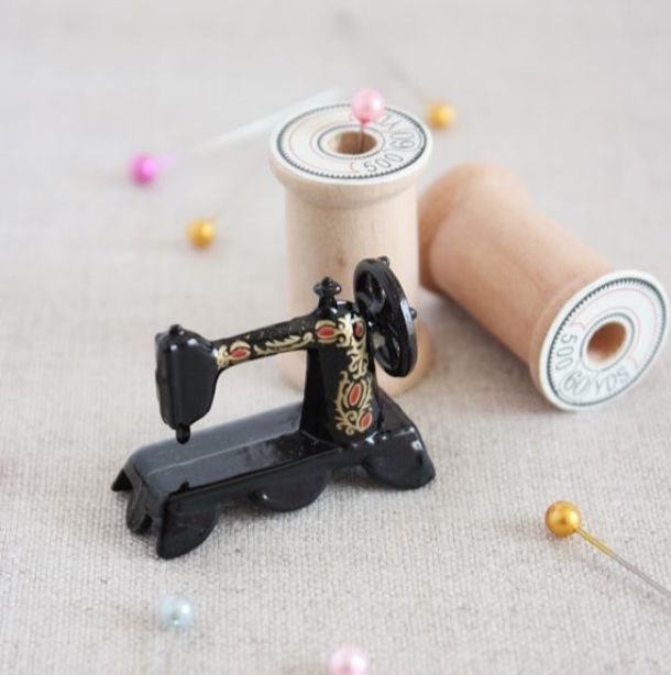 متن تبلیغ خیاطی بانوان؛ جملات خلاقانه برای جذب مشتری بیشتر