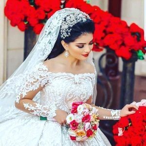  مدل لباس عروس با آستین گیپور و دانتل جدید ایرانی