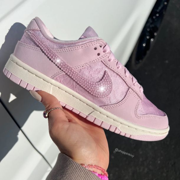 چطور کتونی زنانه راحت و خاص انتخاب کنیم؟