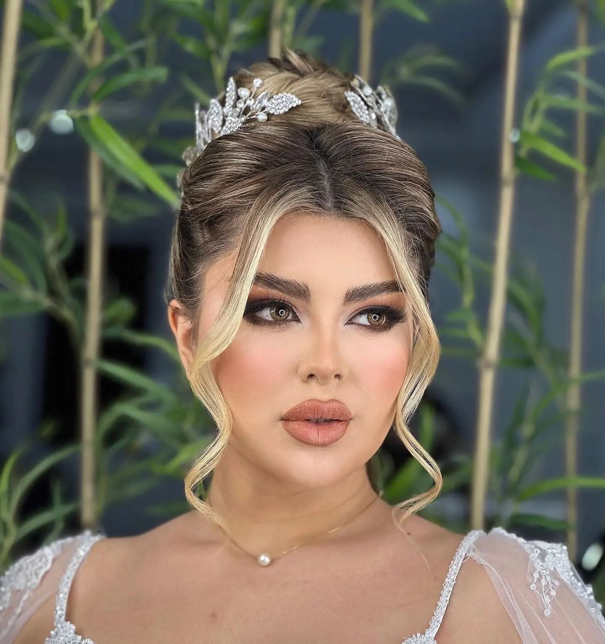 عکس آرایش عروس جدید 2025 | سبک میکاپ عروس ترند ایرانی 